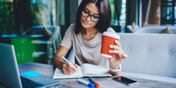 vantagens trabalho híbrido para os funcionários