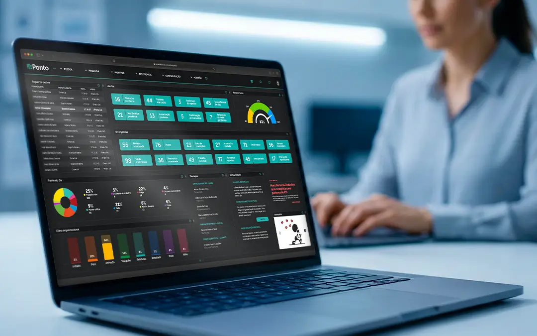 laptop sobre a mesa com tela aberta mostrando o dashboard do sistema ifPonto